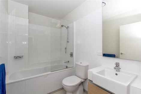 Photo of property in 22 Liardet Apartments, 203/22 Liardet Street, New Plymouth, 4310