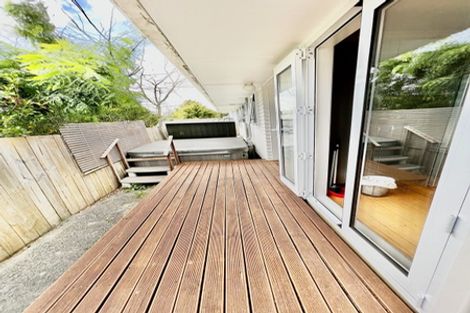 Photo of property in 8 Border Road, Henderson, Auckland, 0612