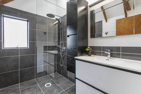 Photo of property in 158 Luckens Road, West Harbour, Auckland, 0618