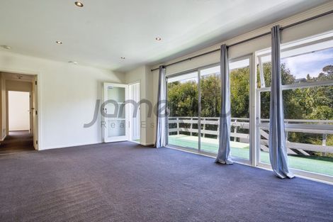 Photo of property in 61 Peach Road, Glenfield, Auckland, 0629