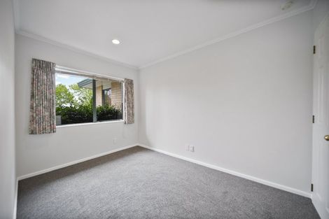 Photo of property in 20 Yarlside Place, Northpark, Auckland, 2013