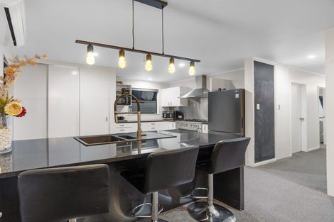 Photo of property in 34 Karaka Street, Helensville, 0800