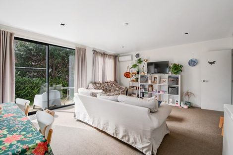 Photo of property in 20 Garfield Road, Helensville, 0800