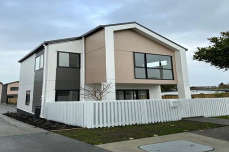Photo of property in 20/12 Arney Road, Ranui, Auckland, 0612