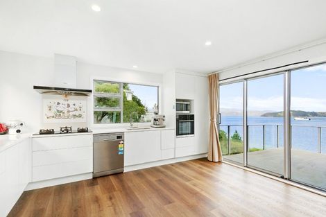 Photo of property in 4 Homebush Road, Khandallah, Wellington, 6035