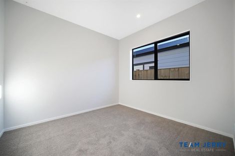 Photo of property in 43 Tributary Parade, Karaka, 2113