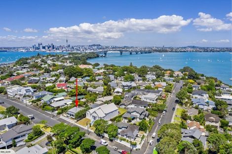 Photo of property in 12 Rodney Road, Northcote Point, Auckland, 0627