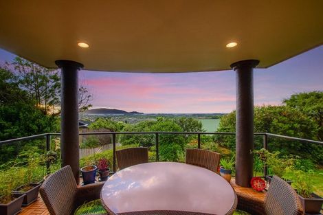 Photo of property in 115 Winara Avenue, Waikanae, 5036