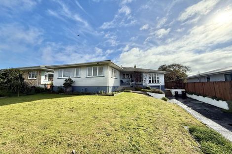 Photo of property in 16 Baird Road, Tokoroa, 3420