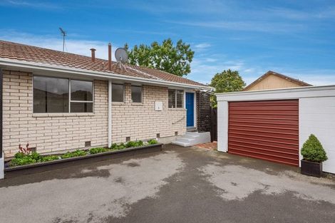 Photo of property in 3/9a Avonhead Road, Avonhead, Christchurch, 8042