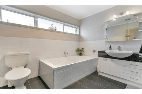 Photo of property in 1014 Coatesville-riverhead Highway, Riverhead, 0820