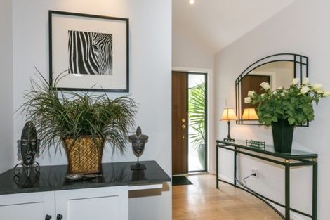 Photo of property in 123 Kent Terrace, Taradale, Napier, 4112