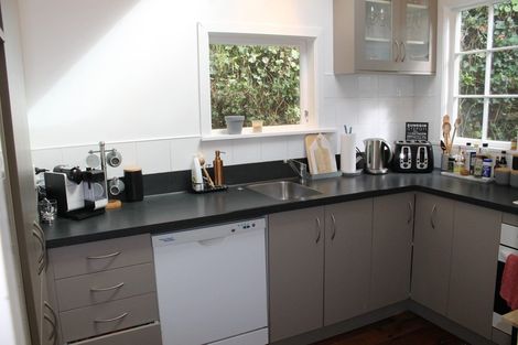 Photo of property in 78 Glenmore Street, Northland, Wellington, 6012