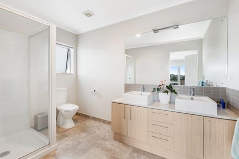 Photo of property in 3a Melia Place, Stanmore Bay, Whangaparaoa, 0932
