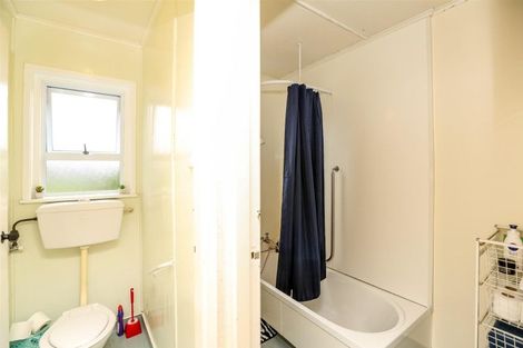 Photo of property in 2 Chard Street, Westown, New Plymouth, 4310