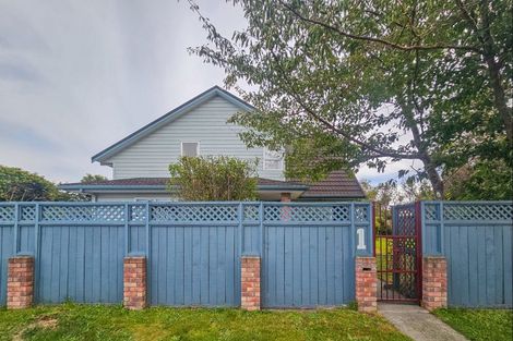 Photo of property in 1 Hadleigh Court, Paraparaumu, 5032
