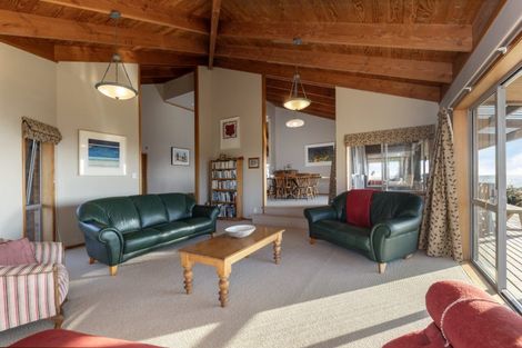 Photo of property in 457 Kiwitahi Road, Helensville, 0875