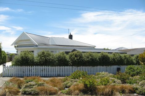 Photo of property in 41 Gresford Street, Edgeware, Christchurch, 8013