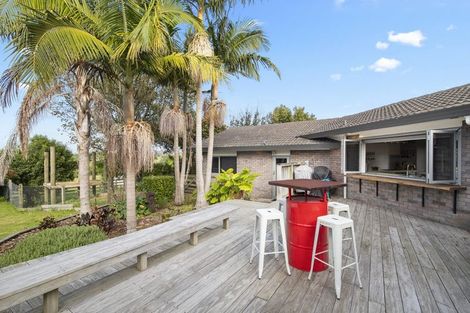 Photo of property in 37 Karioitahi Road, Waiuku, 2683