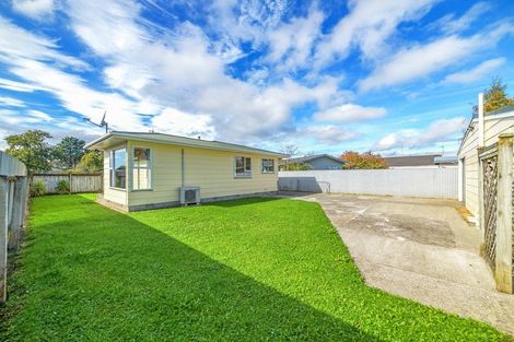 Photo of property in 18 Acacia Street, Kelvin Grove, Palmerston North, 4414