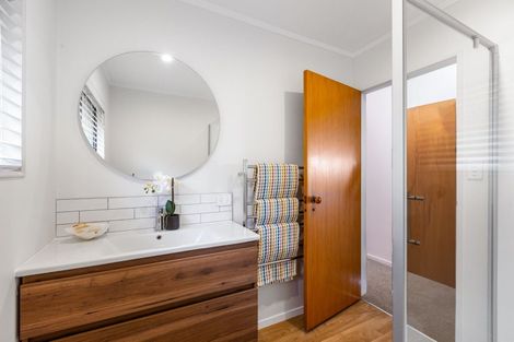Photo of property in 11 Shuttleworth Place, Manly, Whangaparaoa, 0930