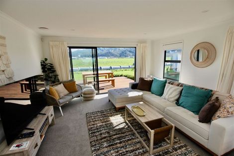 Photo of property in 5 Tango Way, Whitianga, 3510