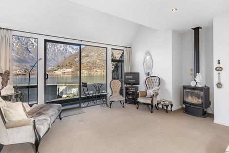 Photo of property in Marina Village, 10/10 Marina Drive, Frankton, Queenstown, 9300