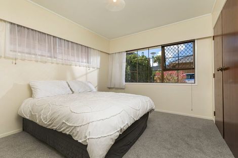 Photo of property in 8/248 Great North Road, Henderson, Auckland, 0612