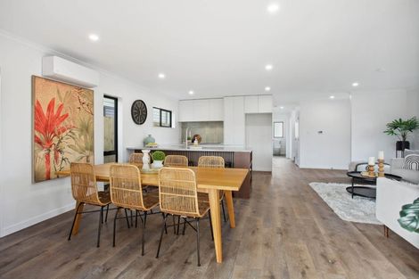 Photo of property in 12 Kurnell Drive, Botany Downs, Auckland, 2010