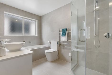 Photo of property in 39 Cloonlyon Drive, Flat Bush, Auckland, 2019