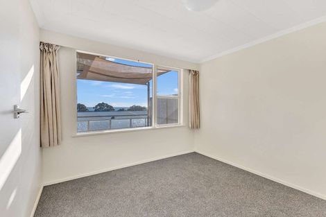 Photo of property in 12 South Road, Moturoa, New Plymouth, 4310