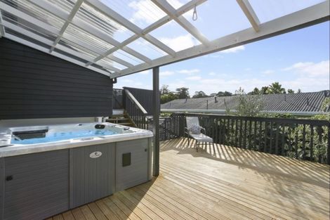 Photo of property in 14a Church Street, Northcote Point, Auckland, 0627