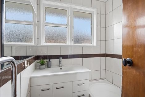 Photo of property in 52 Second Avenue, Avenues, Whangarei, 0110