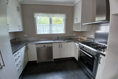 Photo of property in 5 Mansford Place, West End, Palmerston North, 4412