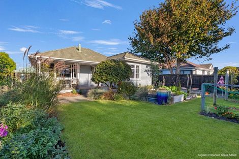 Photo of property in 17 Branston Street, Hornby, Christchurch, 8042