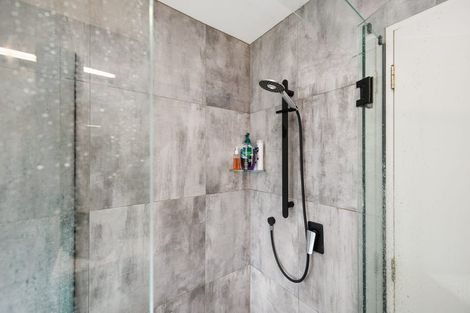 Photo of property in 27 Abby Road, Fitzherbert, Palmerston North, 4410