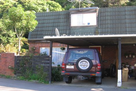 Photo of property in 87 Churton Drive, Churton Park, Wellington, 6037