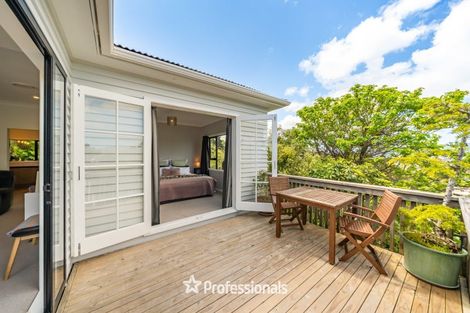 Photo of property in 24 Miromiro Road, Normandale, Lower Hutt, 5010