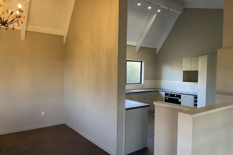 Photo of property in 5 Bradley Place, Lynmore, Rotorua, 3010