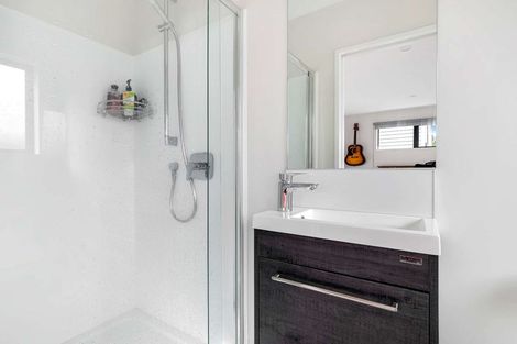 Photo of property in 76 Accolage Boulevard, Kumeu, 0810