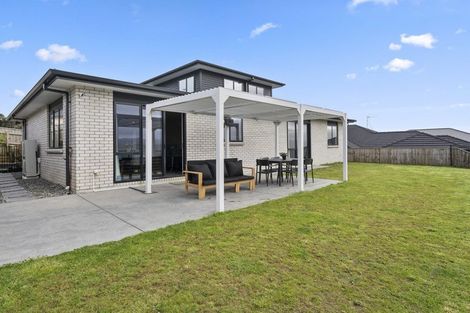 Photo of property in 18 Topsail Way, Whitby, Porirua, 5024
