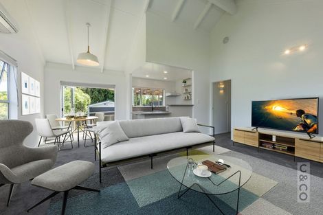 Photo of property in 28 Great North Road, Riverhead, 0820