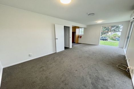 Photo of property in 7f1 Rangitane Street, Maupuia, Wellington, 6022