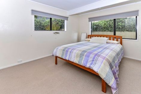 Photo of property in 19 Taihiki Road, Clarks Beach, 2122