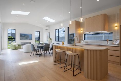 Photo of property in 25 Uatoto Road, Clarks Beach, 2122