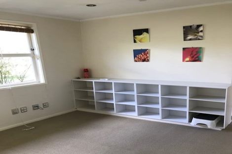 Photo of property in 16 Nevada Avenue, Pakuranga Heights, Auckland, 2010