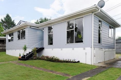 Photo of property in 6 Cherry Tree Place, Massey, Auckland, 0614