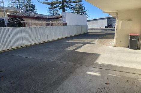 Photo of property in 483 Marine Parade, Napier South, Napier, 4110