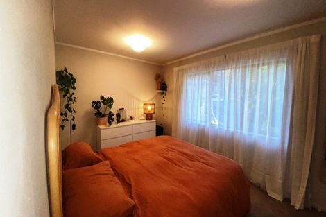 Photo of property in 2/14 Knott Road, Stanmore Bay, Whangaparaoa, 0932