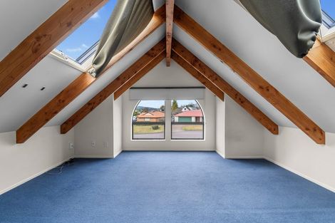 Photo of property in 31 Hoyte Place, Pukehangi, Rotorua, 3015